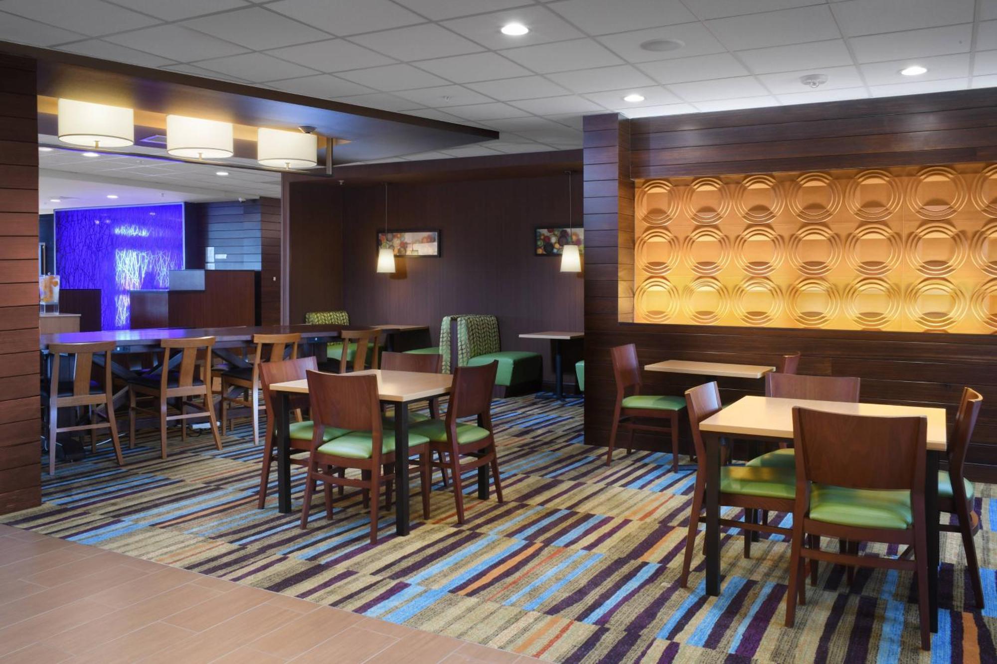 Fairfield Inn & Suites By Marriott Fort Worth South/Берлесон Экстерьер фото