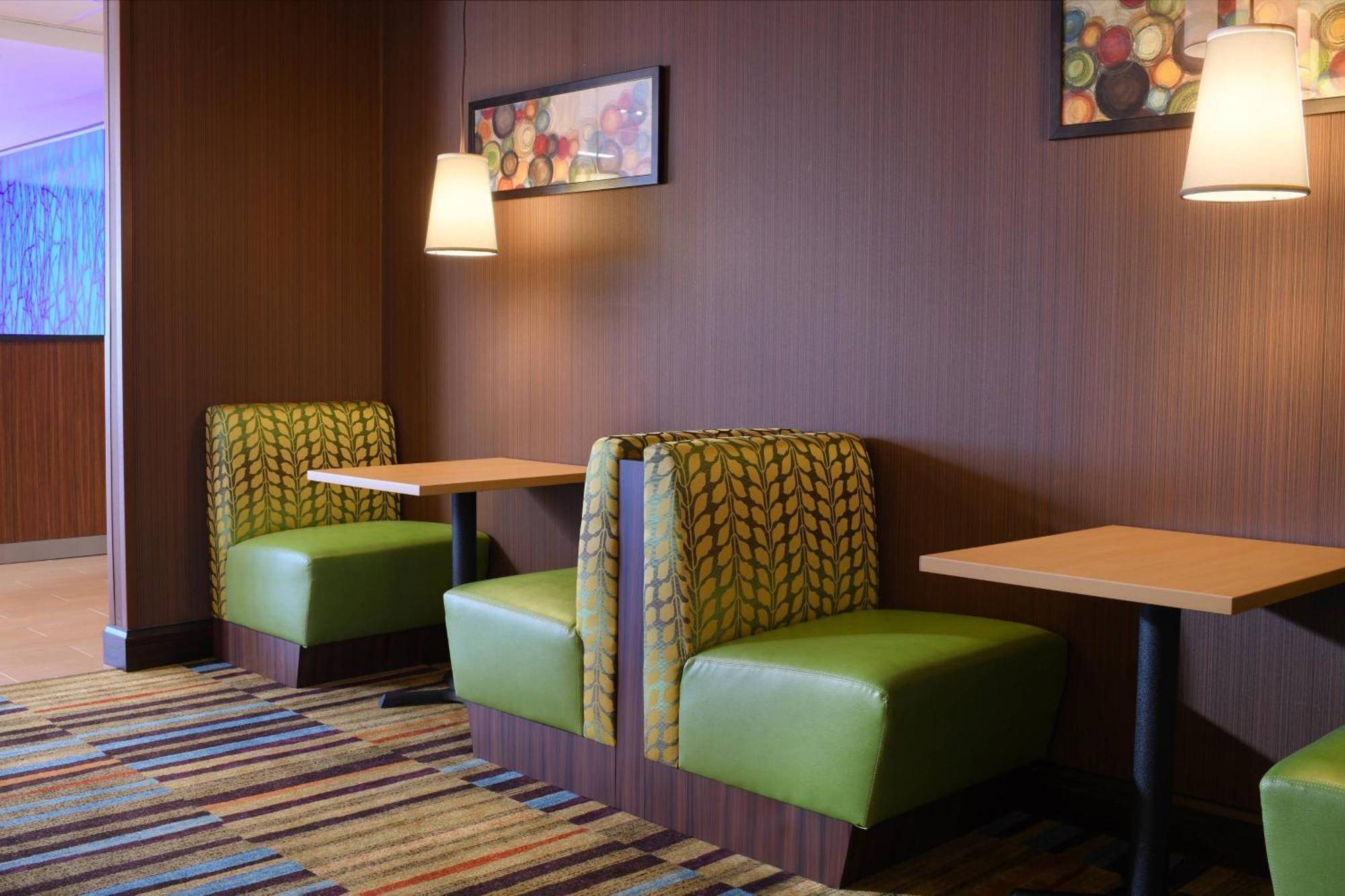 Fairfield Inn & Suites By Marriott Fort Worth South/Берлесон Экстерьер фото