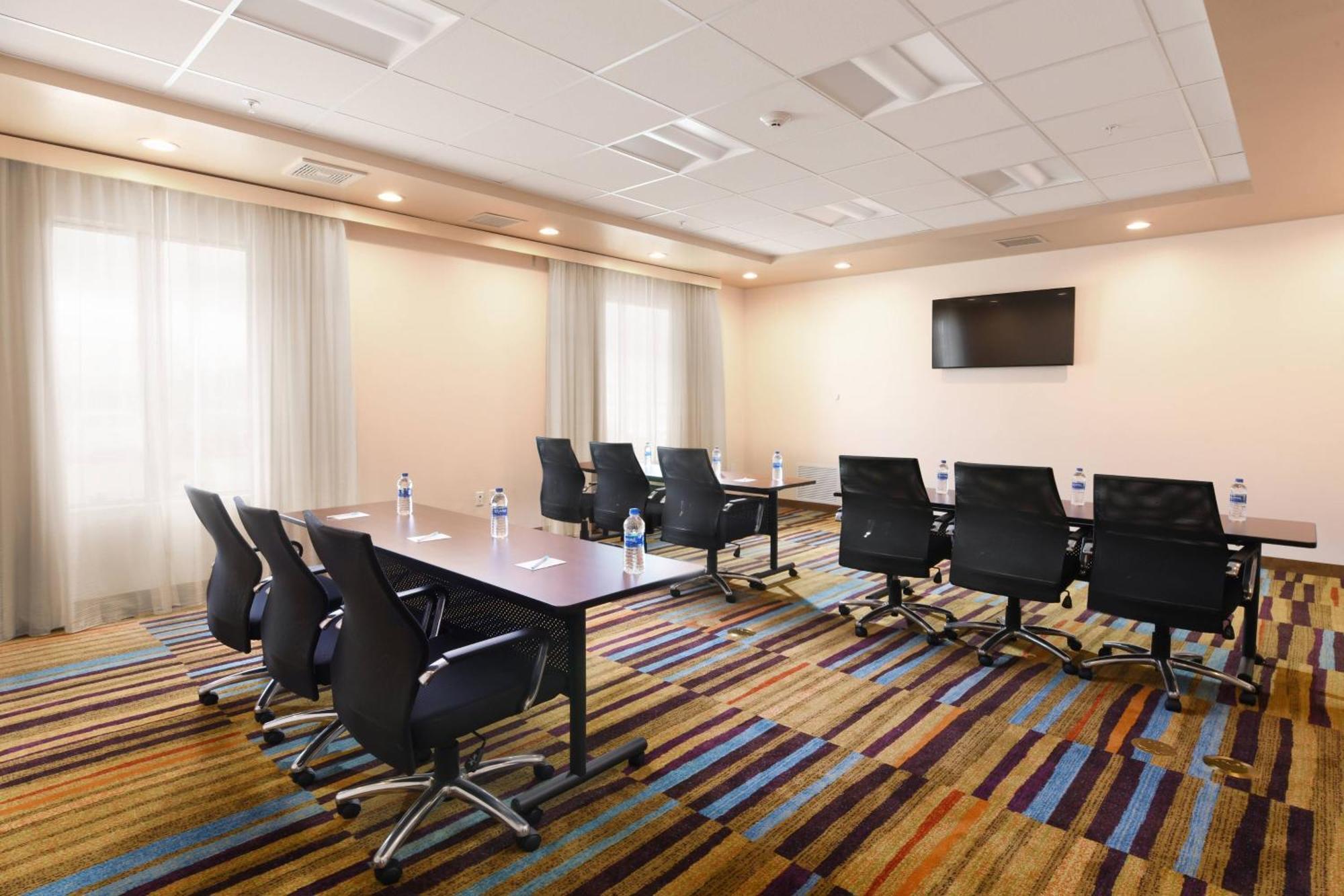 Fairfield Inn & Suites By Marriott Fort Worth South/Берлесон Экстерьер фото